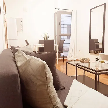 Apartment Parking, Wifi, 800 M Playa. A *